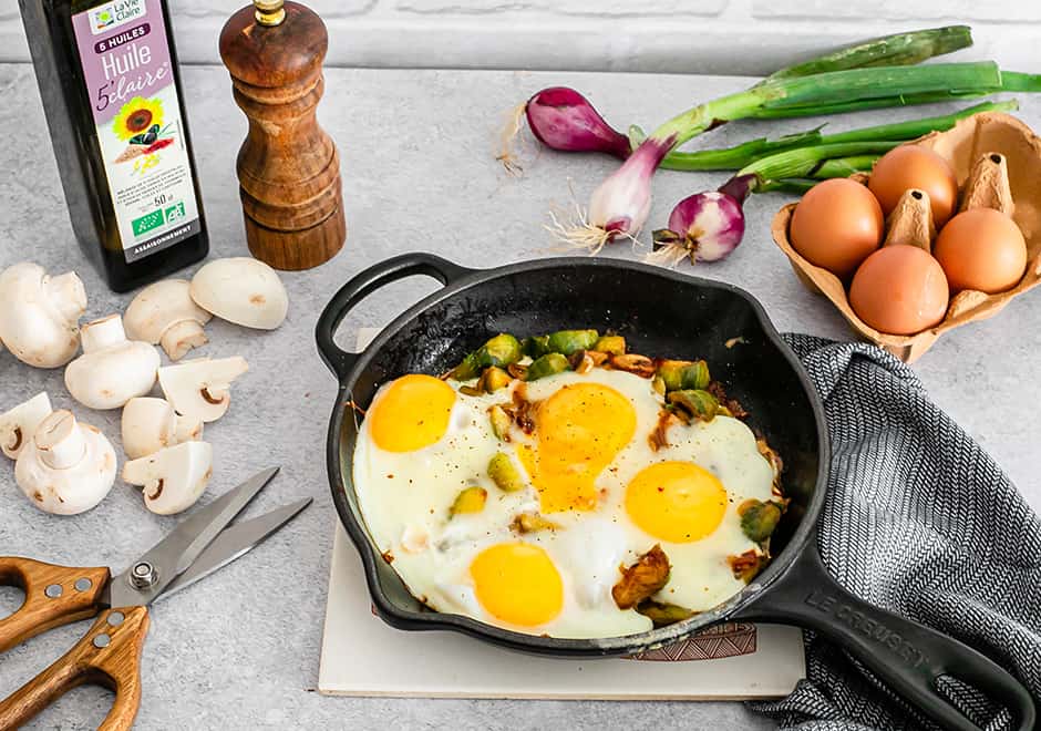 Oeufs Au Plat Aux Champignons Et Choux De Bruxelles La Vie Claire