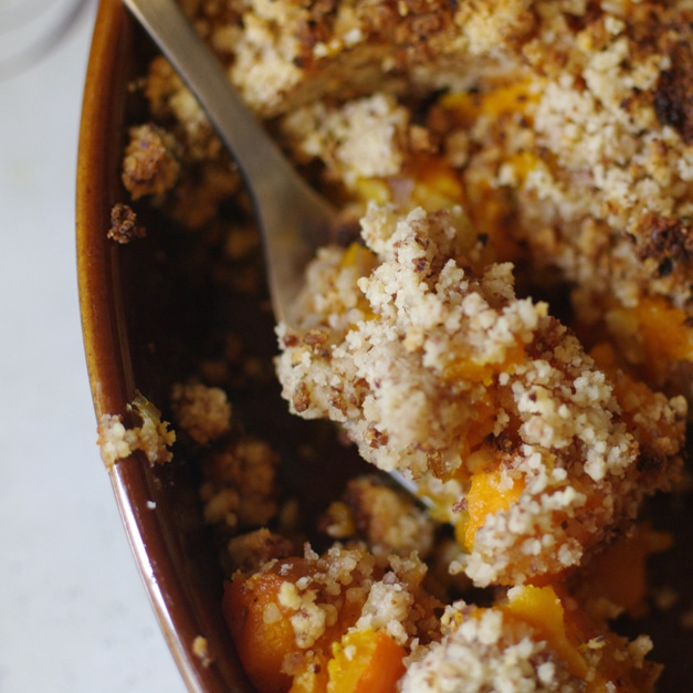 Crumble Au Potimarron Patate Douce Et Confit D Oignon La Vie Claire