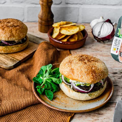 Burger végétarien d'été aux épinards et chèvre