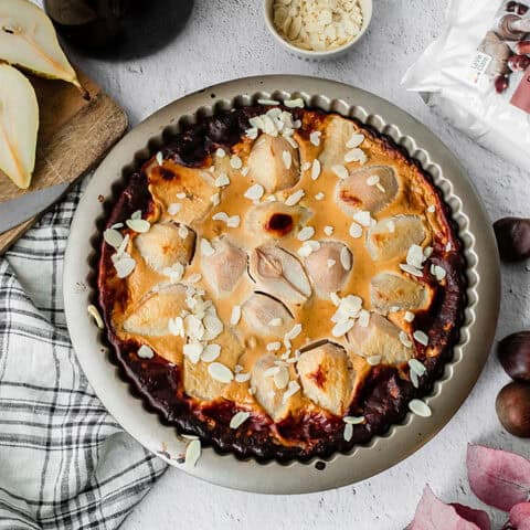 Tarte aux poires, crème de marron et farine de châtaigne